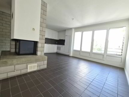 Appartement de 4 pièces au 1er étage 1/5