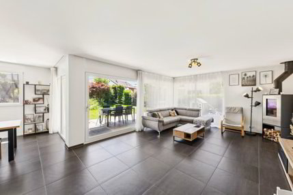 Appartement de 4.5 pièces au rez avec terrasse et jardin 1/5