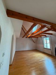 Charmant appartement sous les toits de 4 pièces à Biel/Bienne 1/5