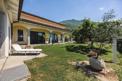 Villa con piscina a Cadro 1/5