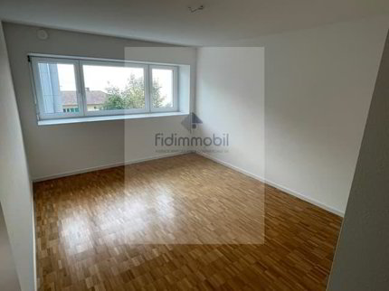 Spacieux appartement 4.5 pièces avec balcon, cave et galetas 1/5