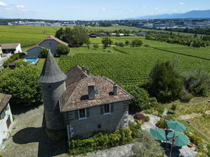 House for sale in Satigny, Switzerland 1/5