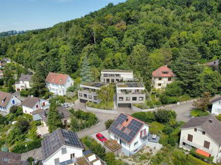 Wohnen mit Weitblick und in Einklang mit Natur!- Einfamilienhaus an begehrter Wohnlage 1/5