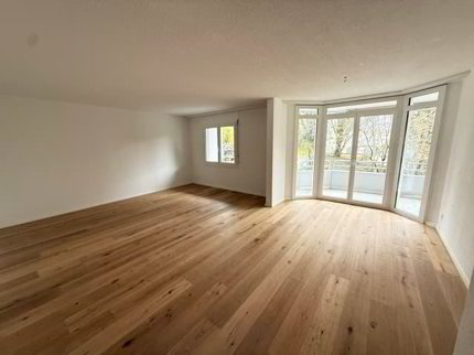 ERSTVERMIETUNG nach Sanierung: 4.5-Zi-Wohnung mit Balkon im... 1/5