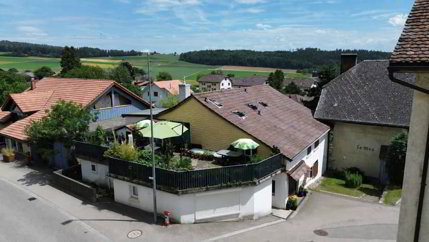 Immeuble à vendre à Lamboing 1/5