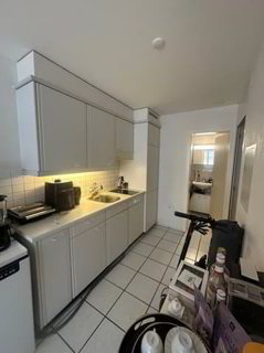 Charmantes 1-Zimmer-Apartment mit Terrasse in Biel 1/5