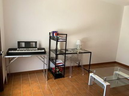 Sierre - Studio avec petite place privée devant et place de parc... 1/5