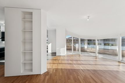 Splendide appartement en attique avec grande terrasse 1/5