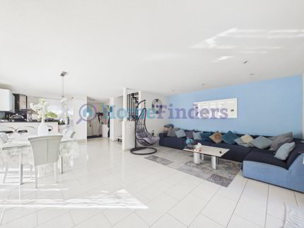 undefined 1/5