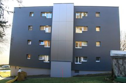 JOLI LOGEMENT DANS QUARTIER CALME 1/3