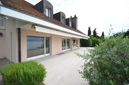 House for sale in Saint-Prex, Switzerland 1/5