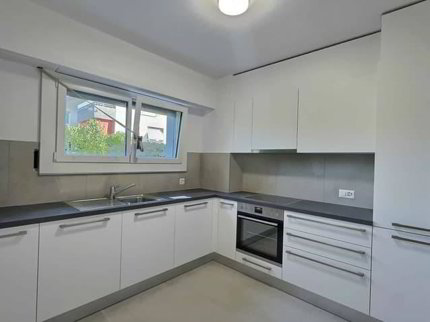 Spacieux logement entièrement rénové avec jardin privatif à Prilly 1/5