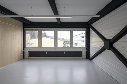 Commercial for rent, Bruggacherstrasse 16 (Fällanden, Switzerland) 1/3