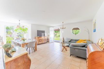Villa contemporaine avec logement indépendant à vendre à Bourguillon 1/5
