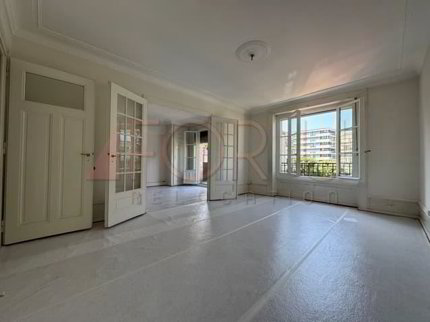 Charmant appartement de 4.5 pièces avec balcon à Champel 1/5