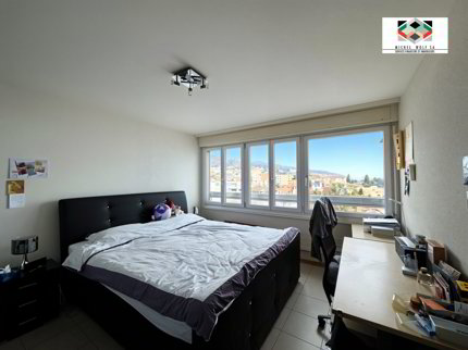 Bel appartement de 2.5 pièces avec vue à Neuchâtel 1/5