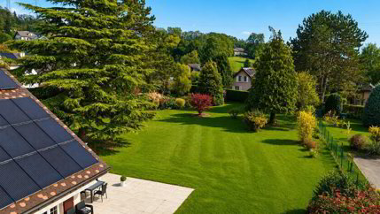 Maison jumelée de 7.5 pièces en vente à Entre EPALINGES et CRISSIER-En périphérie de LAUSANNE - 207 m² 1/5