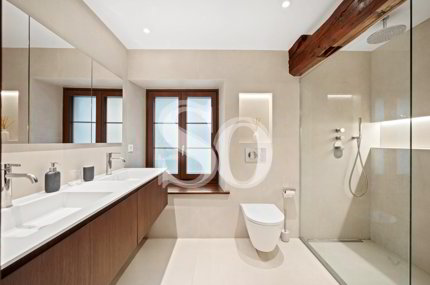 Maison individuelle with 10 rooms on sale in Gingins - 350 m² 1/5