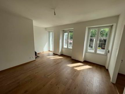 Immeuble de rendement avec parcelle constructible d'environ 550 m2 1/5