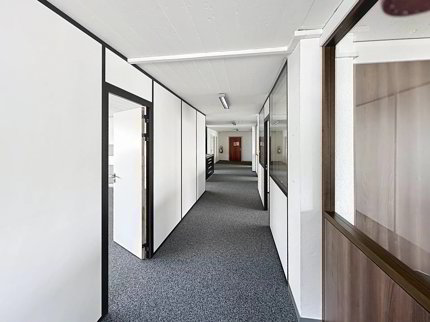 Bureau with 5 rooms for rent in Ecublens - 230 m² 1/5