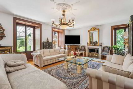 Prestigieux appartement de 6 pièces avec studio indépendant au sein... 1/5