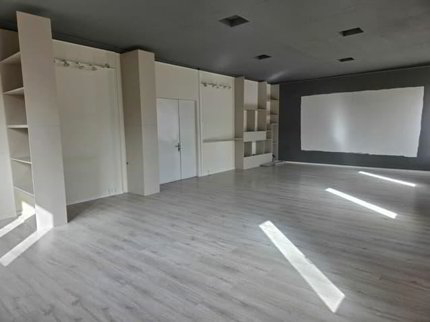Open space de 62m2 à louer. Quartier du Flon 1/5