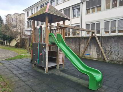 3.5 Zimmerwohnung im 1. OG mit Balkon 1/5