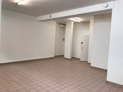 Local/Atelier dans le quartier de la Jonction 1/3