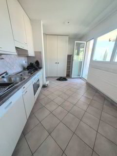 À louer ! Bel appartement de 4 pièces 1/2, dans un cadre familiale, à... 1/5