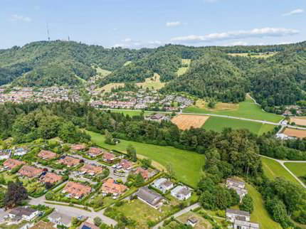 Mehr als ein Zuhause: Familien-Refugium mit Bauland-Bonus 1/1