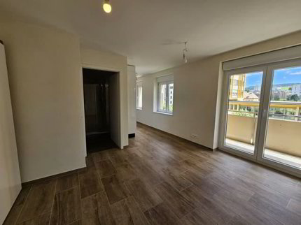 2 œ Zimmer-Wohnung, 2300 La Chaux de Fonds 1/5