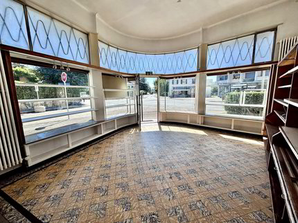 Local commercial et appartement de 2.5 pces 1/5
