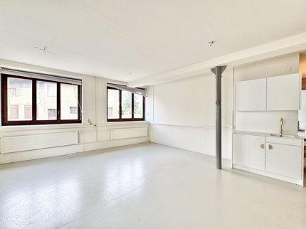 Building for rent, Schaffhauserstrasse 34 (Kleinandelfingen, Switzerland) 1/5
