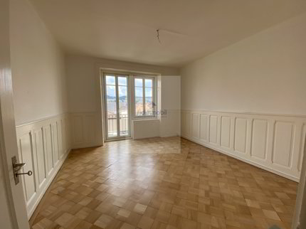 Appartement rénové with 4 rooms for rent in La Chaux-de-Fonds - Ref C560302 1/5