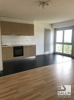 APPARTEMENT DE 3 PIECES DANS UN QUARTIER FAMILIAL 1/5
