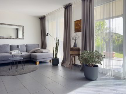 Einseitig angebautes 5.5-Zimmer-Doppeleinfamilienhaus mit pflegeleichtem Umschwung, Aussenparkplatz und Carport 1/5