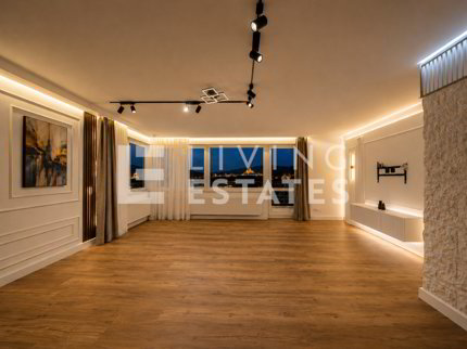 TERRASSENHAUS MIT PANORAMABLICK UND INDIVIDUELLEM LICHTKONZEPT 1/5