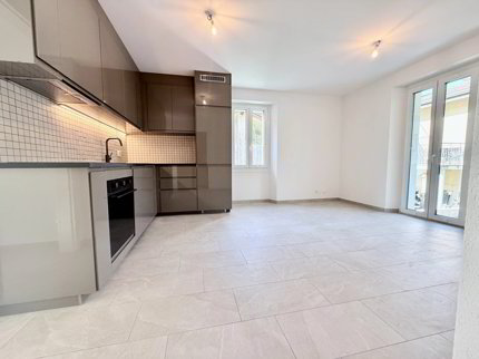 Immeuble mixte de 7 pièces en vente à Vétroz - 237 m² 1/5