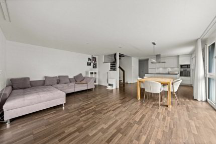 Maison double with 5.5 rooms on sale in Hindelbank 1/5
