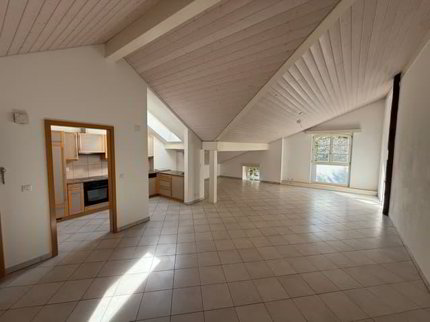 Charmant appartement de 2,5 pièces à Couvet 1/5