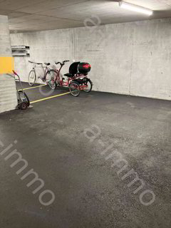Tiefgaragenparkplatz für Kleinwagen in Reinach zu vermieten 1/5