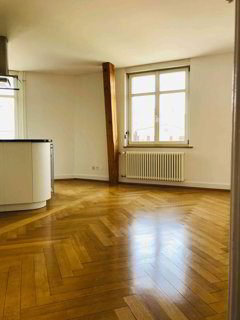 Altbau-Wohnung mit Fischgrätparkett (in Eigentumstandard) 1/5
