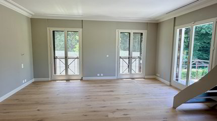Maison individuelle de 10 pièces en vente à Mies - 832 m² 1/5