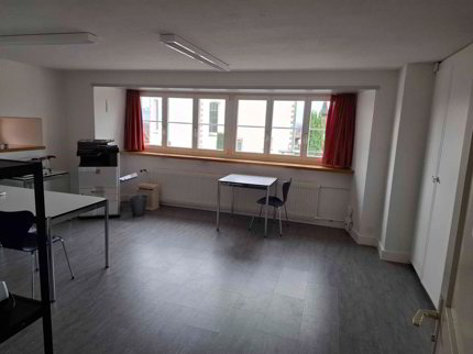 Geschäftsraum (Büro-/Therapieraum), 25 m2 1/3