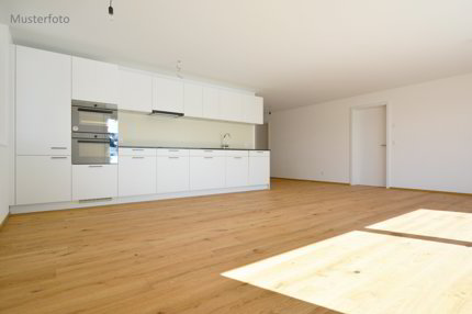 Kernsanierte 4½ Zi.-Ferienwohnungen mit Balkon 1/5