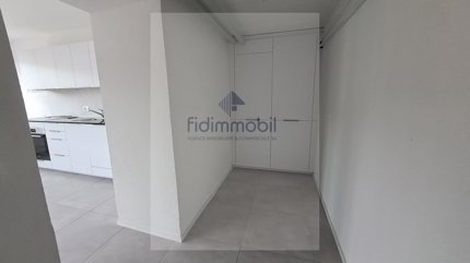 undefined 1/3