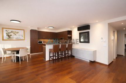 In exklusiver Lage ! Sublime 4,5-Zimmerwohnung gegenüber der Landungsbrücke von Montreux 1/5