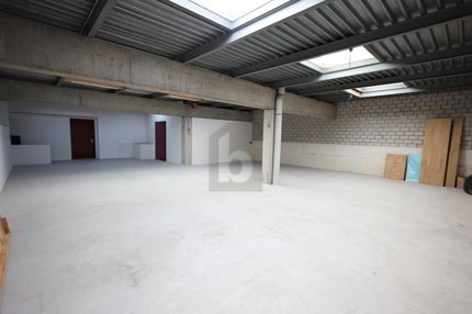 Atelier de fabrication en location à Oberbipp - 225 m² 1/5