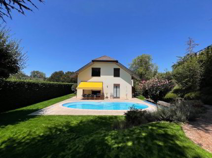 TRES BELLE VILLA AVEC PISCINE DANS QUARTIER TRANQUILLE 1/5
