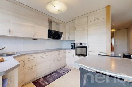 Appartement 5.5 pces lumineux avec vue lac et calme à Neuchâtel 1/5